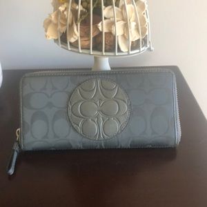 Coach Signature Accordian Wallet -Grey